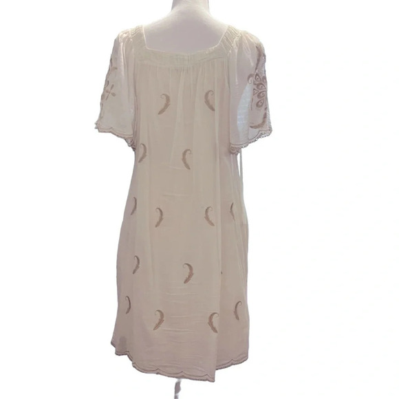 BCBG Max Azria Runway Embroidered Lightweight Cotton‎ Dress, Size M, Cream/White - Picture 2 of 15